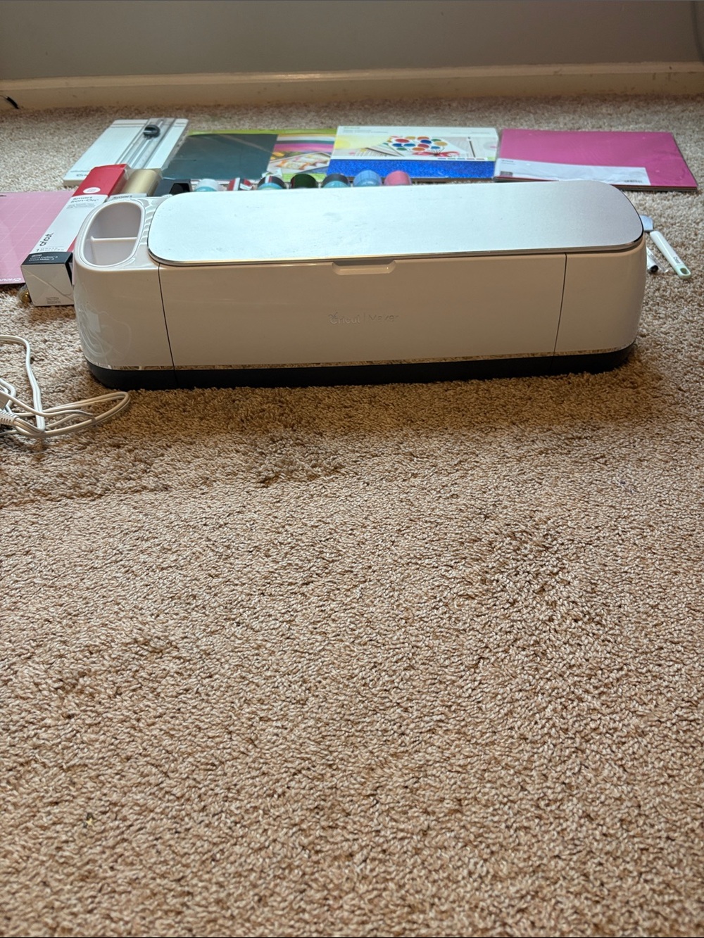 Cricut White Electronic Cutting Machine with Craft Accessories
